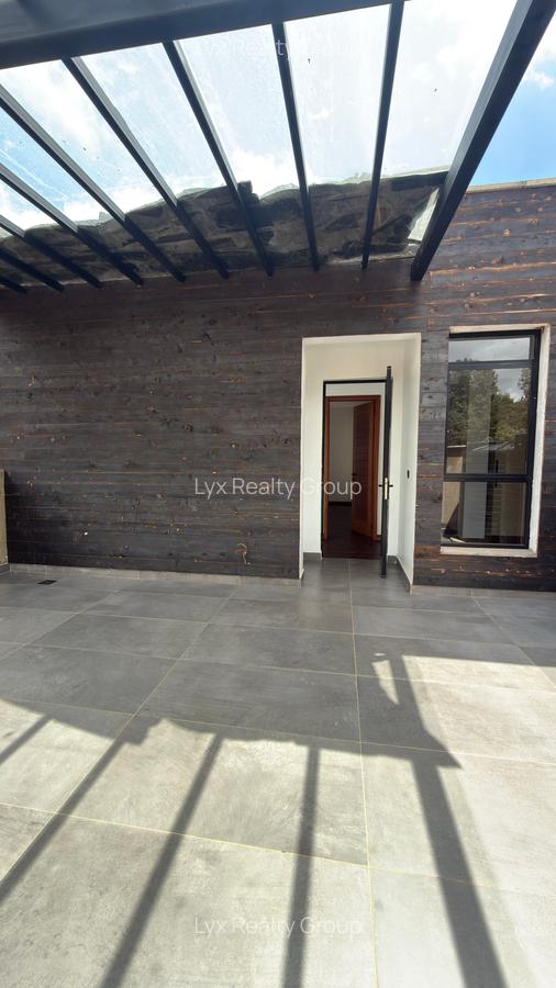 5 Bed Townhouse with En Suite in Kitisuru - 14