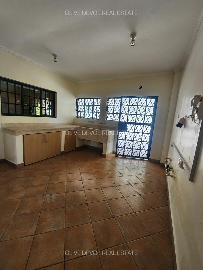 6 Bed Villa with En Suite in Karen - 7