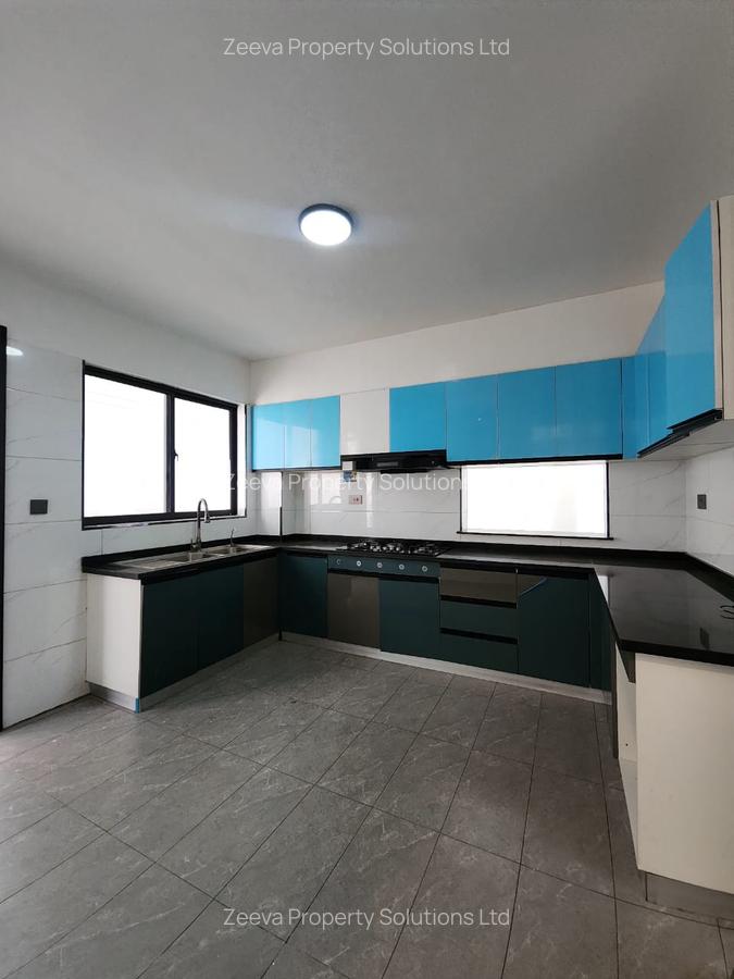 4 Bed Apartment with En Suite in Kileleshwa - 4