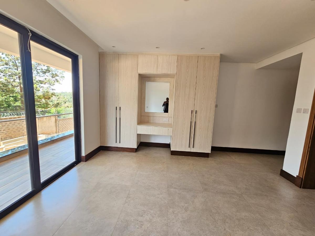 5 Bed House with En Suite in Kitisuru - 7