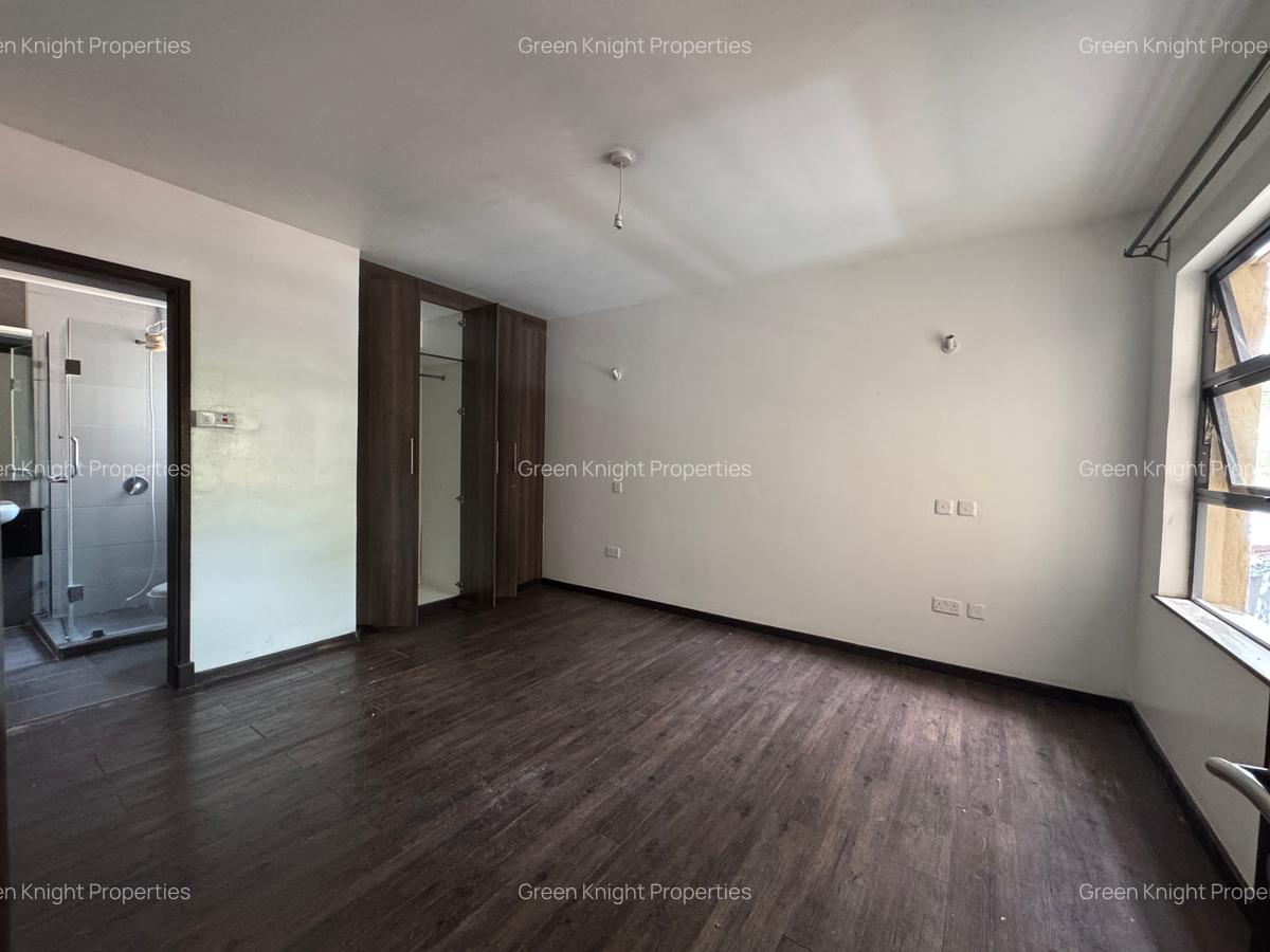 Serviced 3 Bed Apartment with En Suite in Kileleshwa - 4