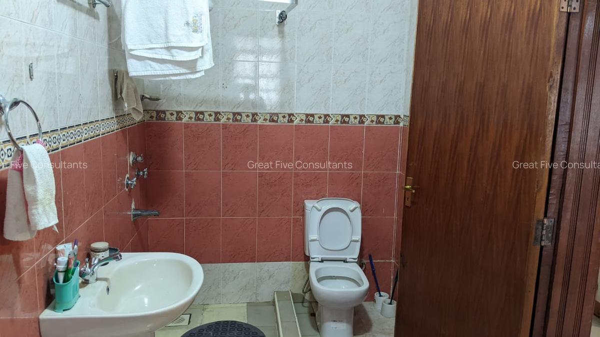 4 Bed House with En Suite in Kitisuru - 13