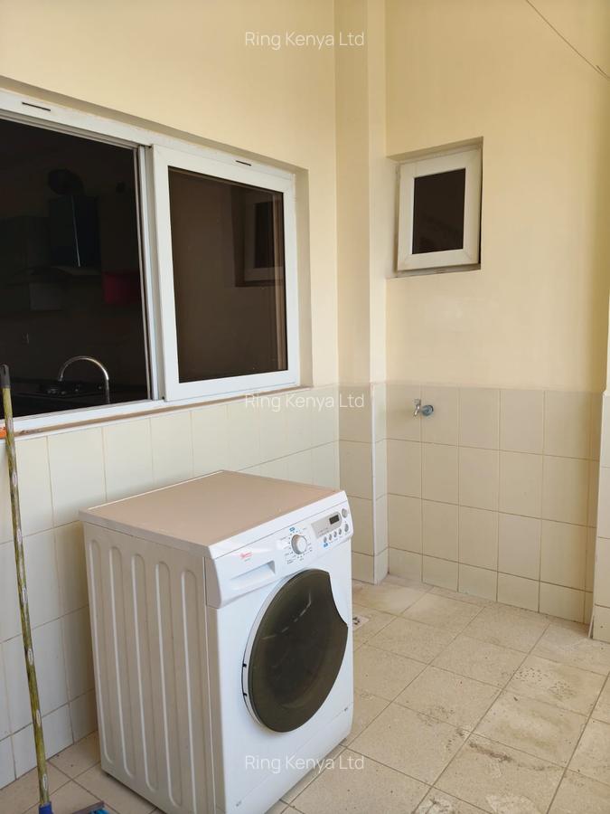 Furnished 3 Bed Apartment with En Suite in Kilimani - 12