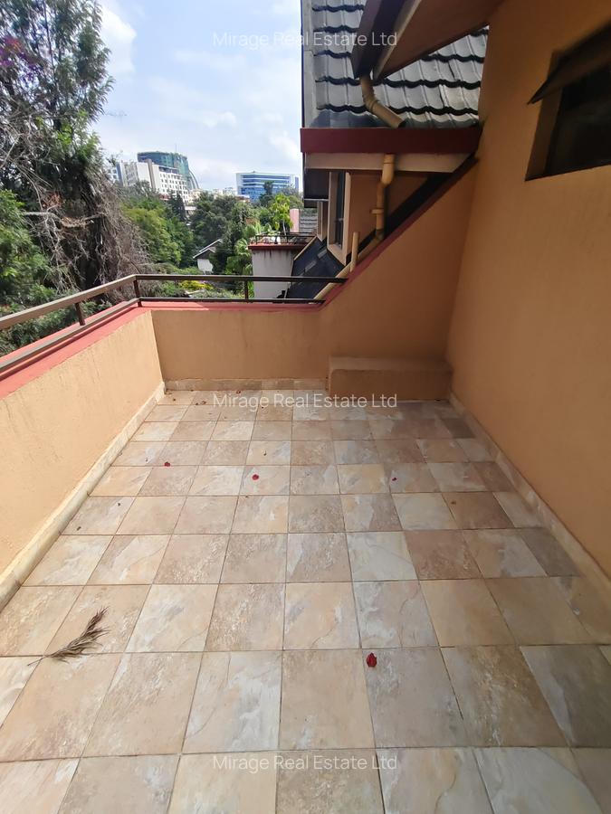 1 Bed Apartment with En Suite in Kilimani - 6