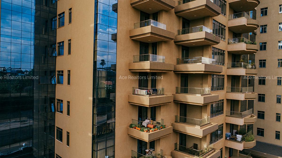 3 Bed Apartment with En Suite at 6Th Parklands Avenue - 1