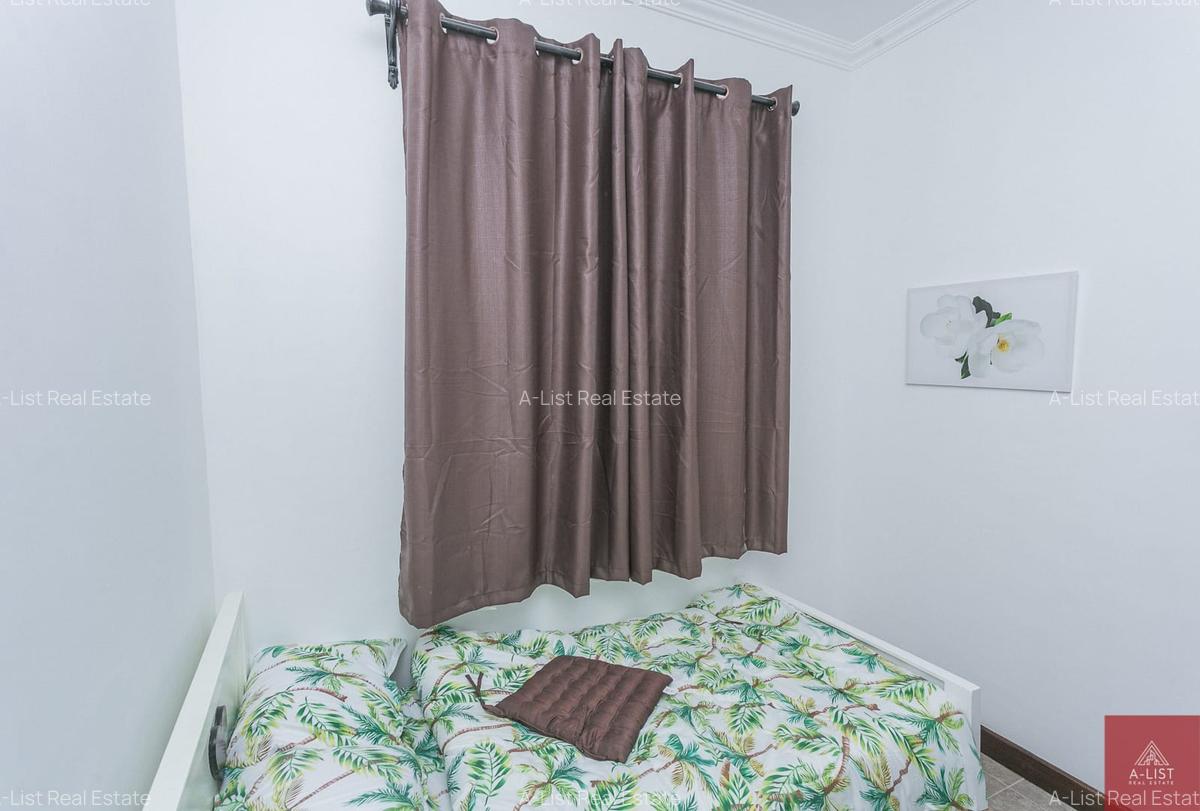 Furnished 2 Bed Apartment with En Suite at Brookside - 12