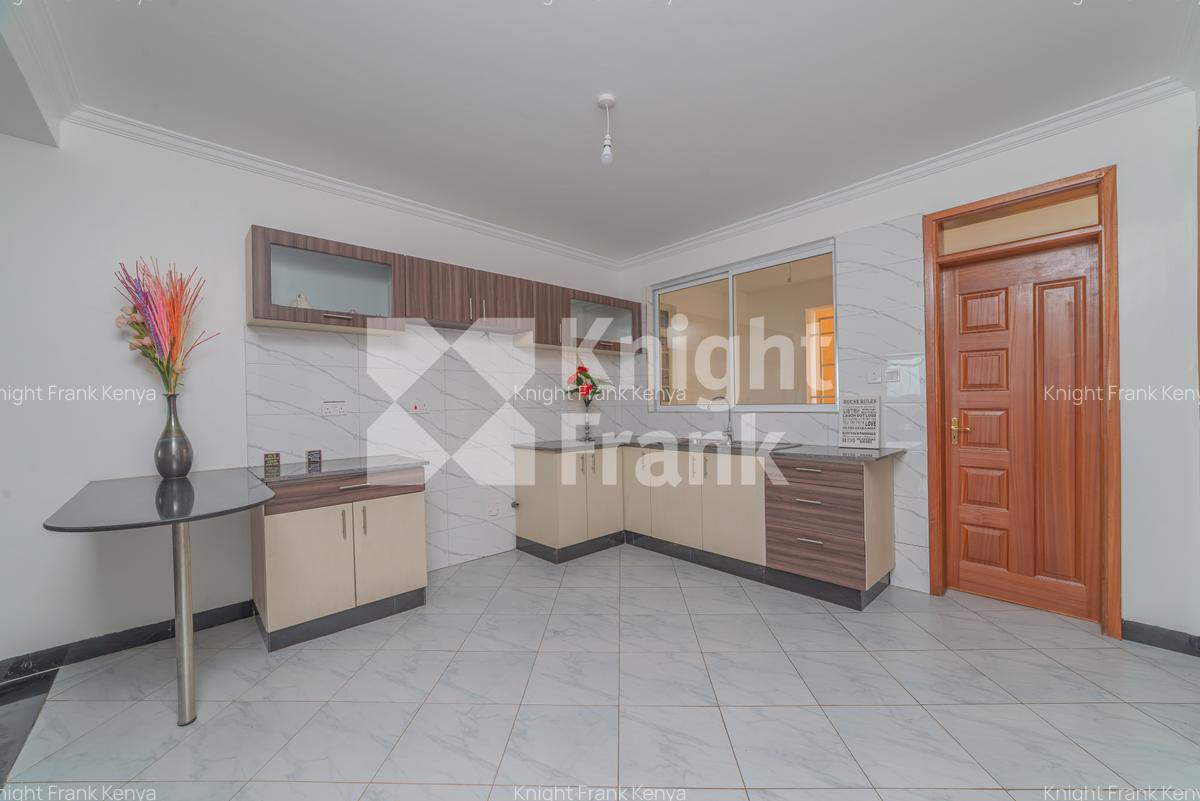 3 Bed Apartment with En Suite at Tabere Cresent - 7
