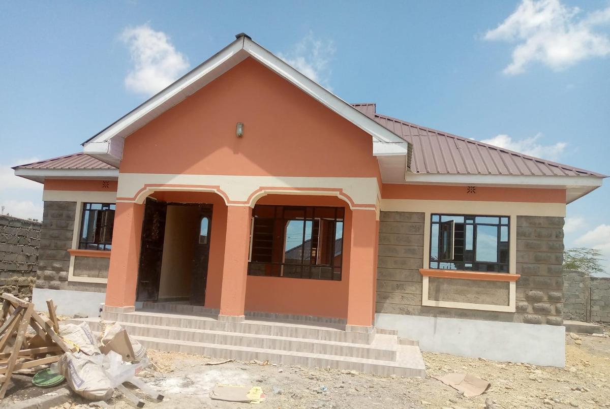 3 Bed House with En Suite at Acacia - 1