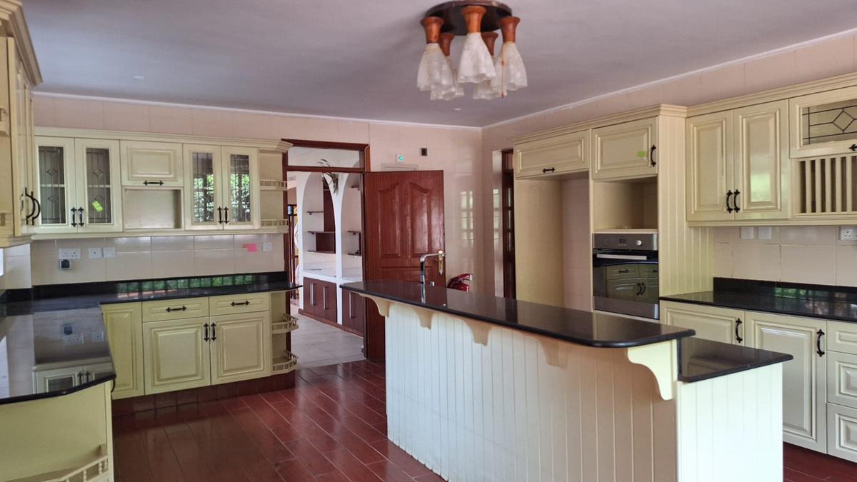 6 Bed House with En Suite in Kitisuru - 14