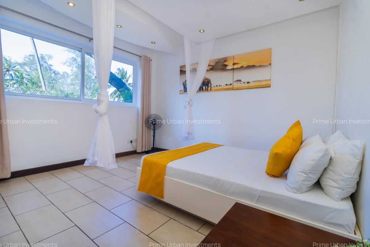 Serviced 3 Bed Apartment with En Suite in Shanzu - 7