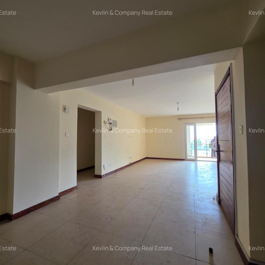4 Bed Apartment with En Suite in Parklands - 5