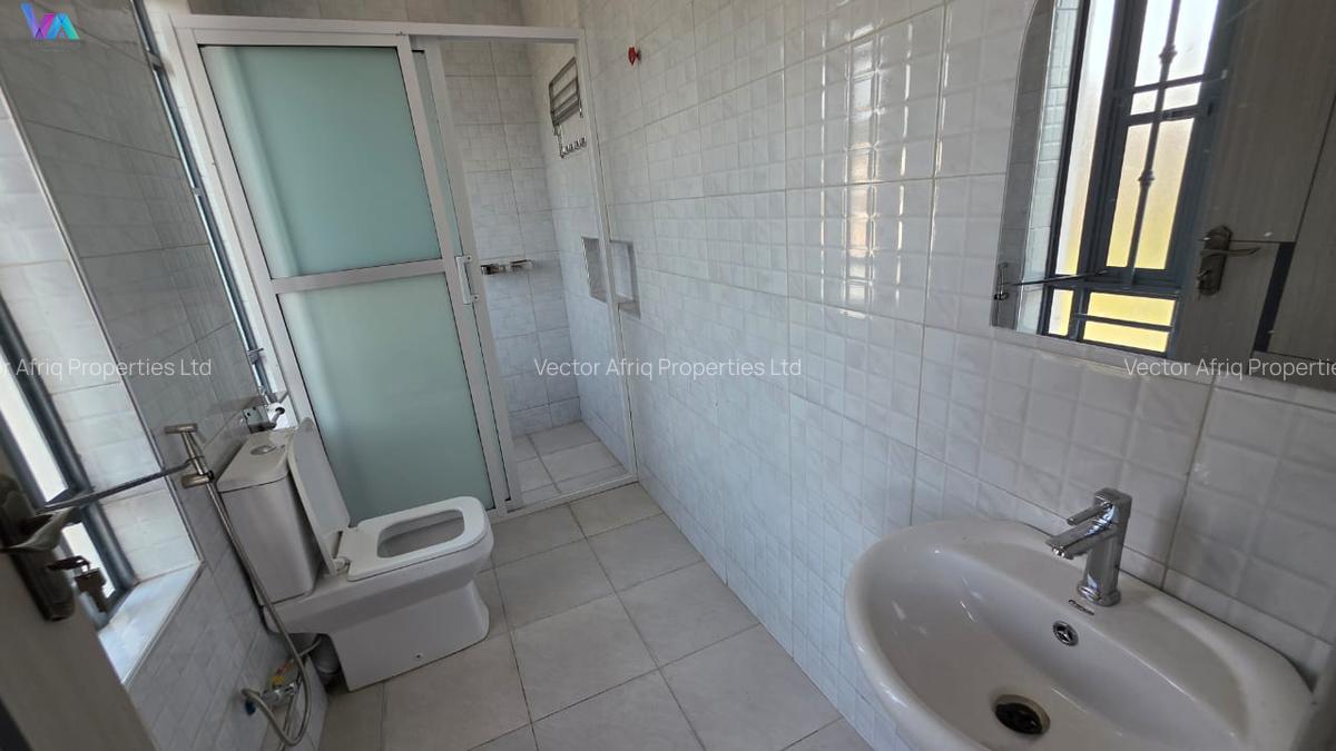 4 Bed Townhouse with En Suite in Ruiru - 7