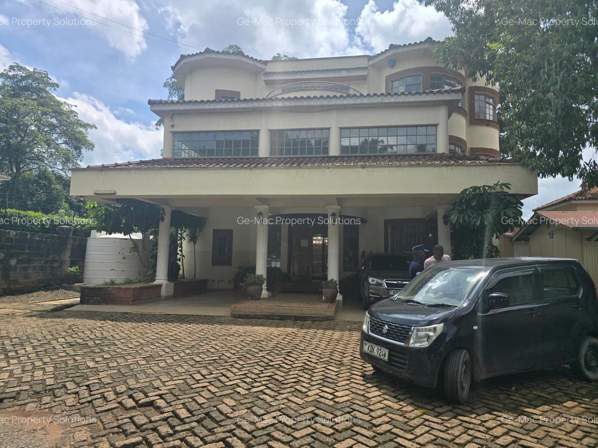 5 Bed House with En Suite in Gigiri - 11