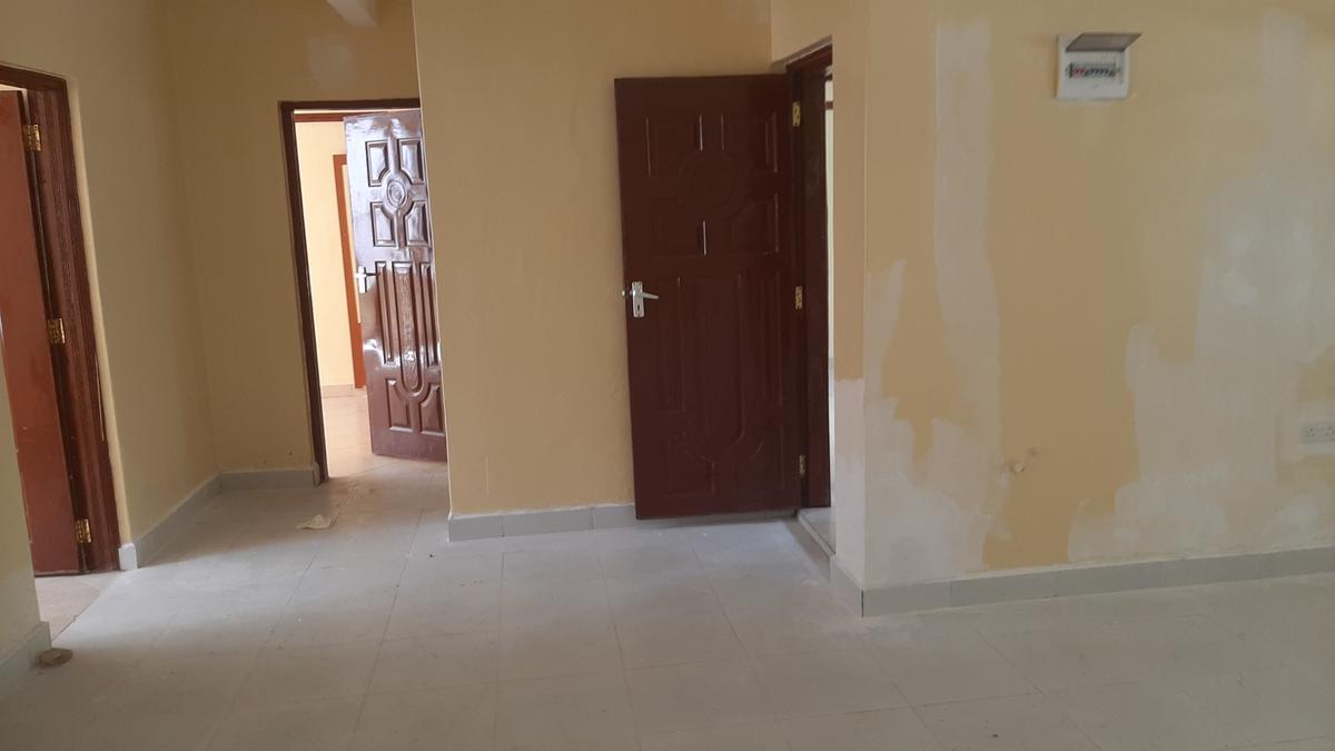 3 Bed House with En Suite at Karen Road - 9