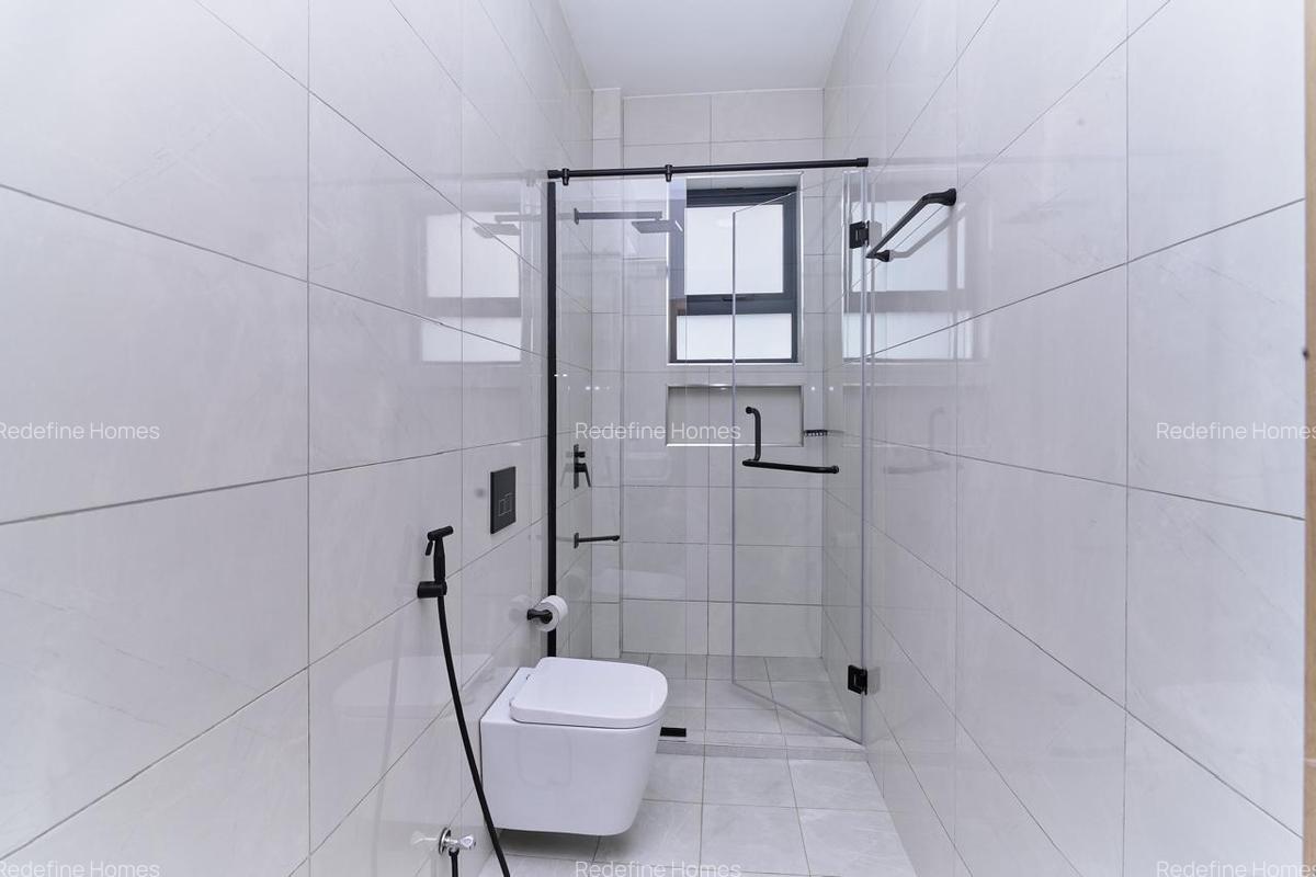 3 Bed Apartment with En Suite in Brookside - 14