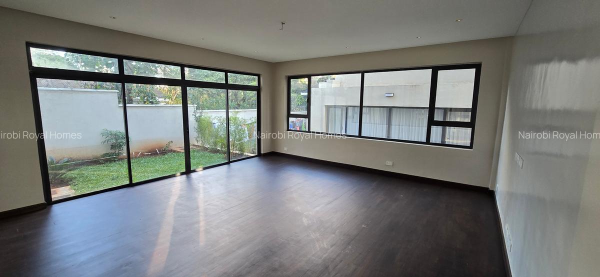 5 Bed Townhouse with En Suite at Lavington Green - 6