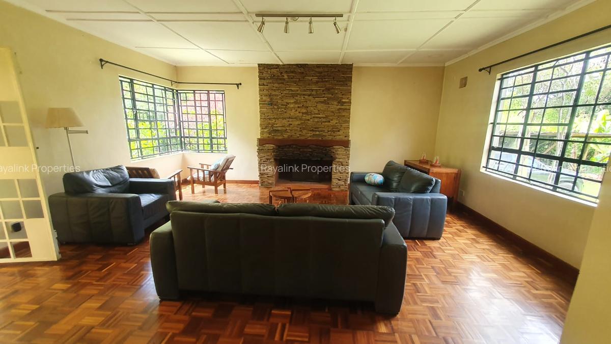 3 Bed House with En Suite at Hardy - 7