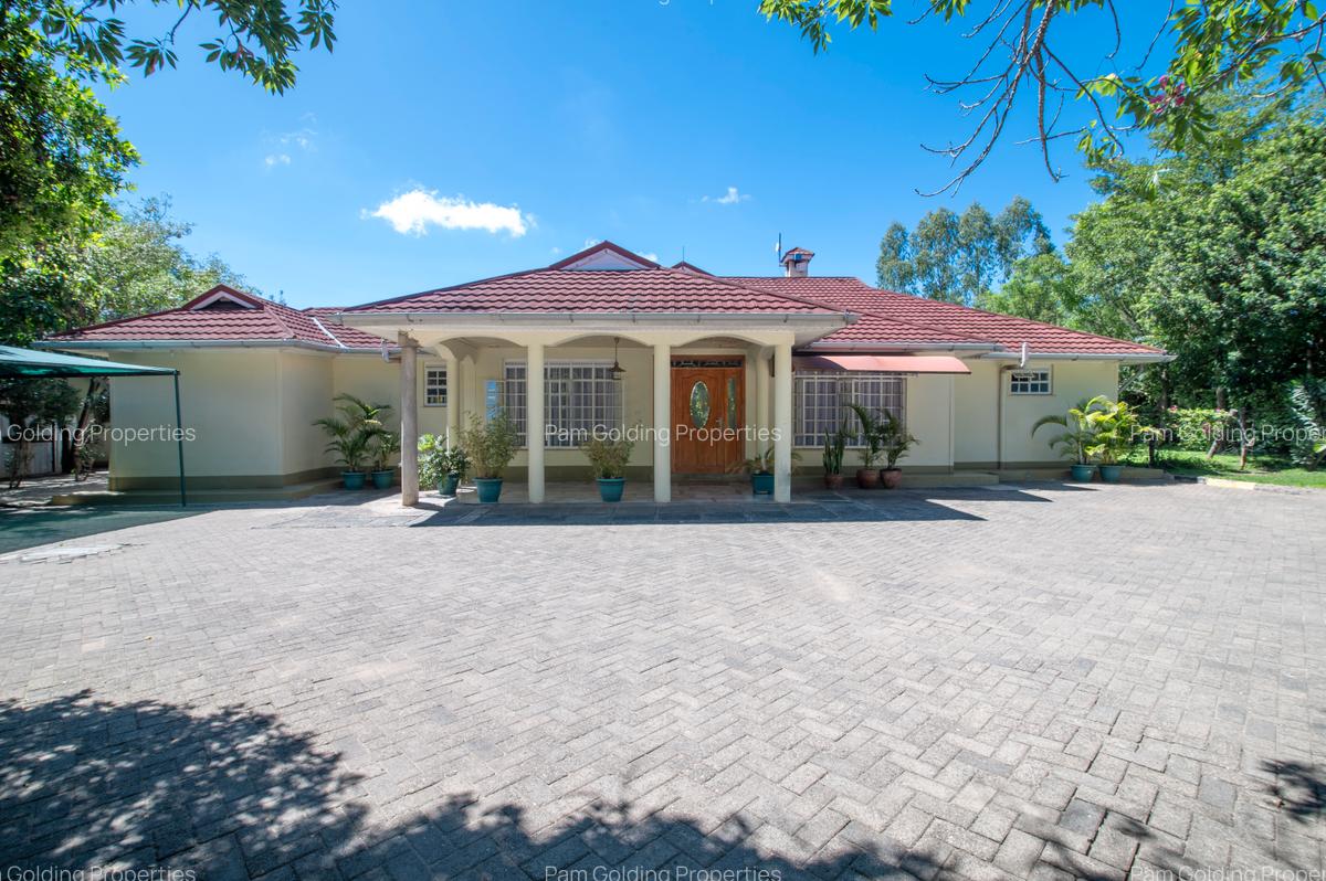 4 Bed Villa at Korompoi - 1