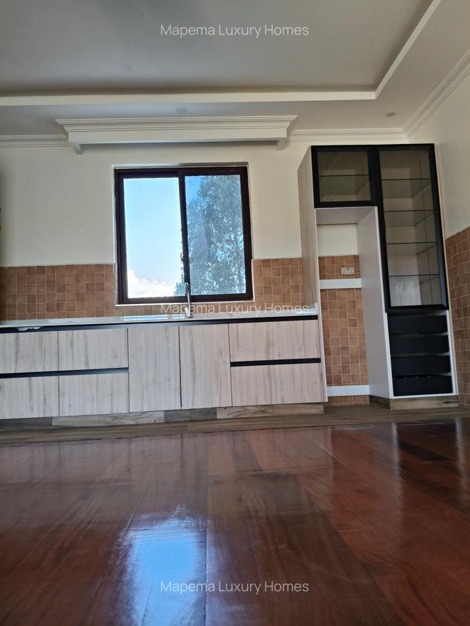 6 Bed House with En Suite at Kephis - 20