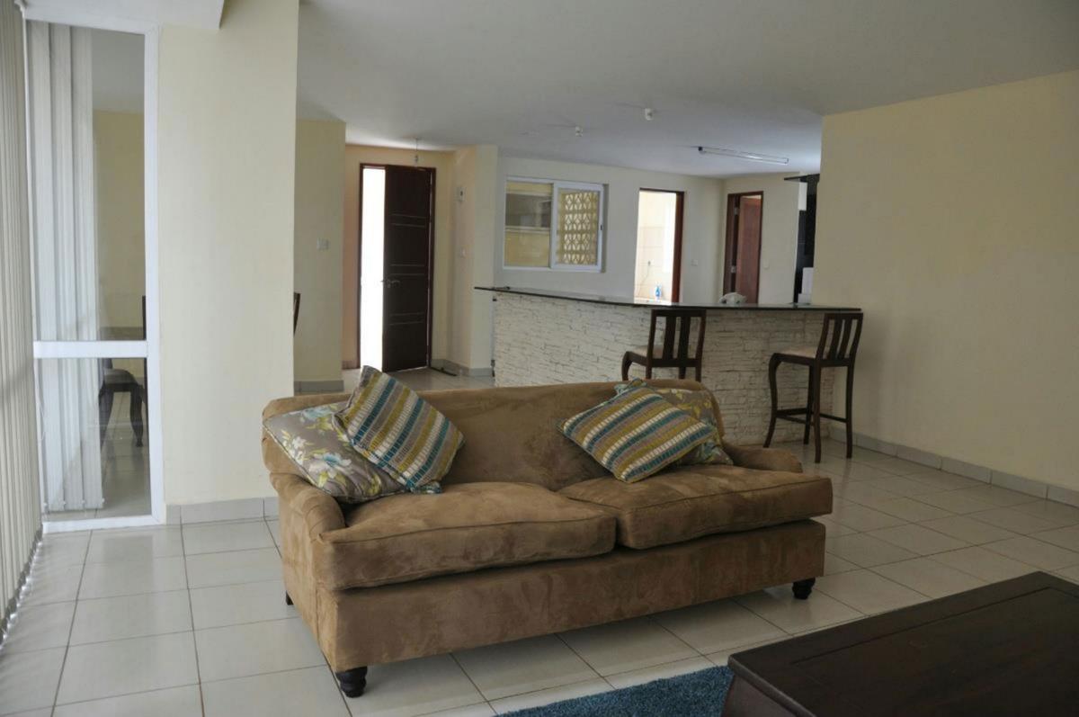 1 Bed Apartment with Parking in Kilimani - 4