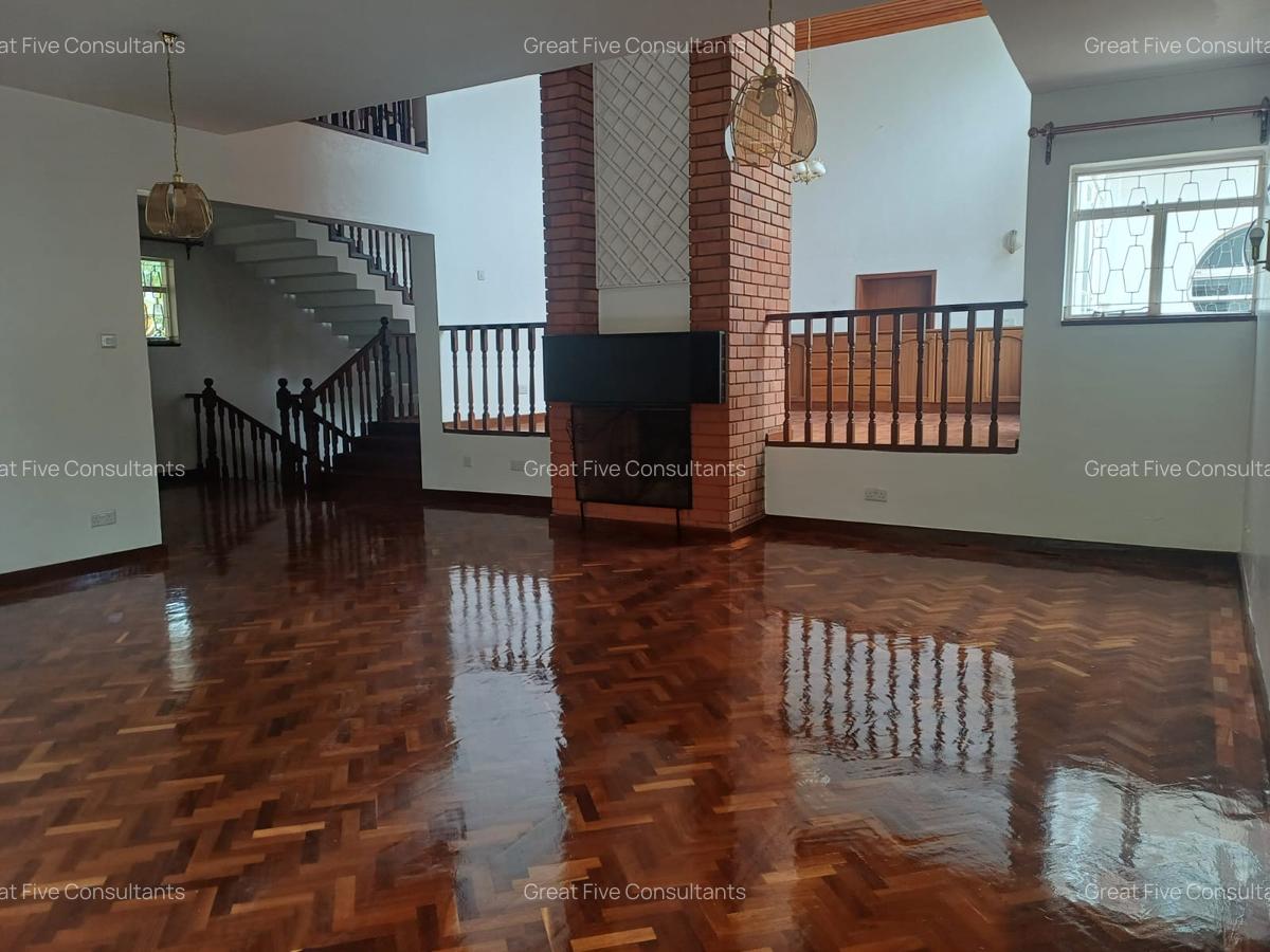 5 Bed Villa with En Suite in Runda - 7