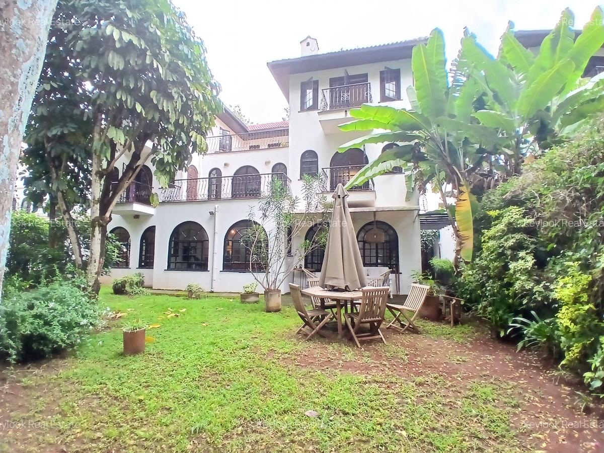 4 Bed Townhouse with En Suite at Riverside Drive - 6