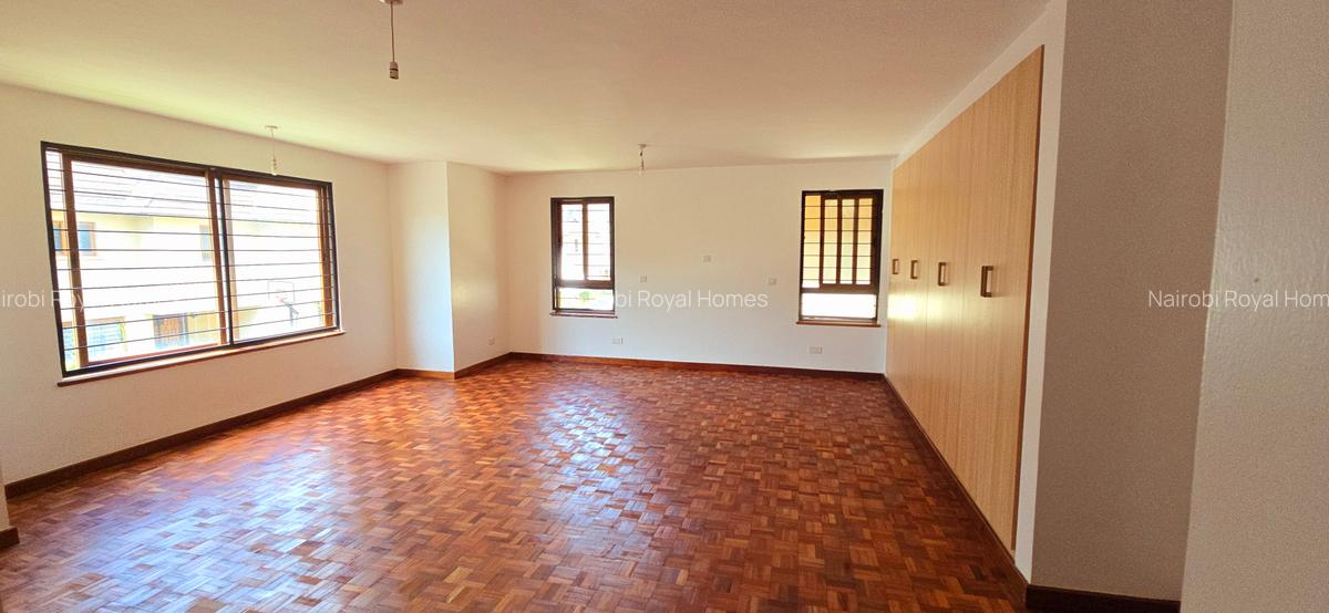 5 Bed Townhouse with En Suite at Kaputei Garden - 18