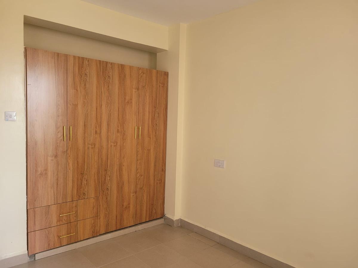 2 Bed Apartment with En Suite at Parklands - 10