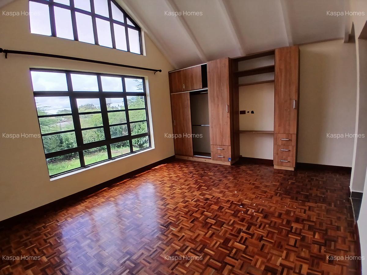 6 Bed House with En Suite in Karen - 8