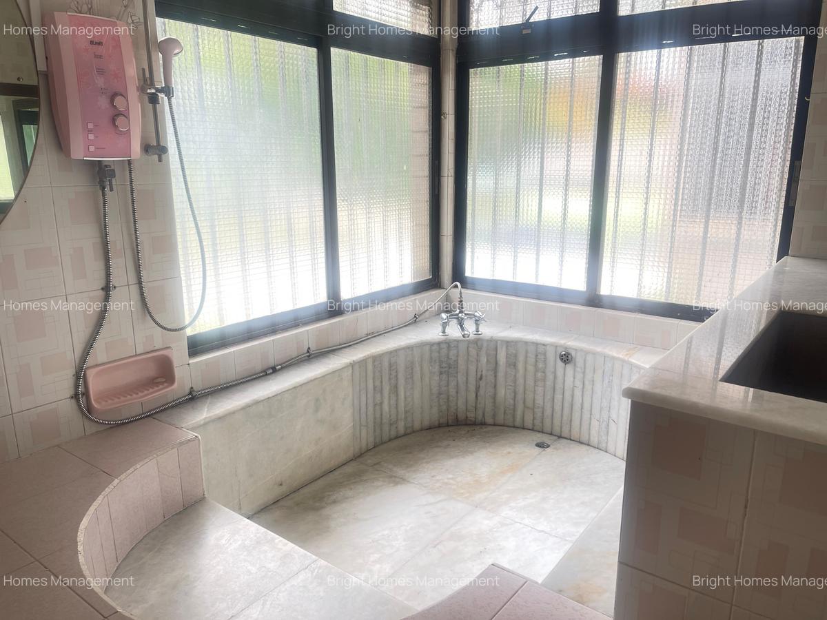 5 Bed Villa with En Suite in Muthaiga - 9