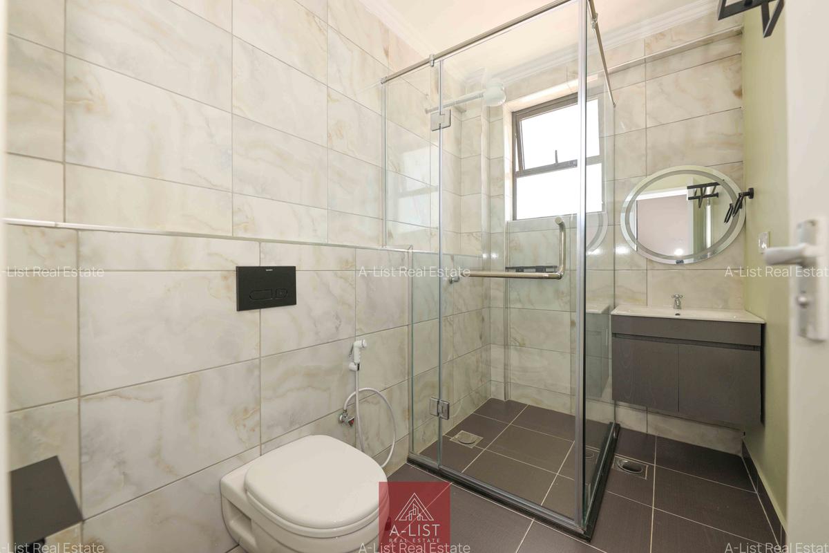 2 Bed Apartment with En Suite at Lantana Road - 10