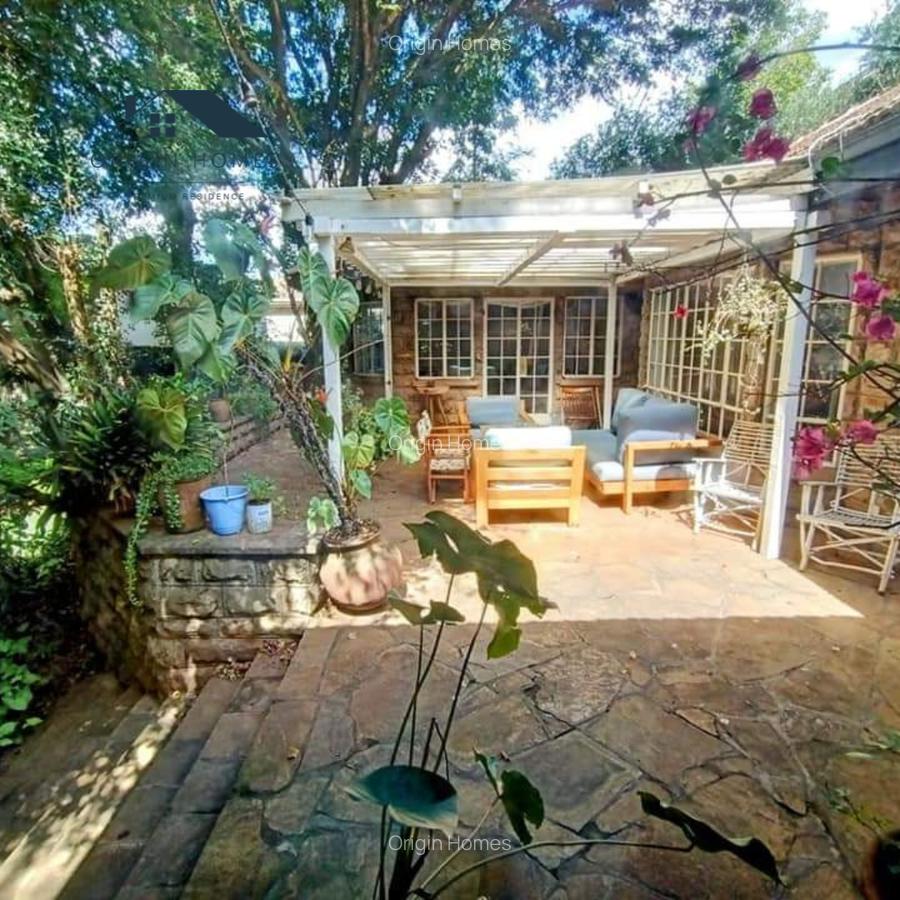3 Bed House with En Suite at Kyuna - 1