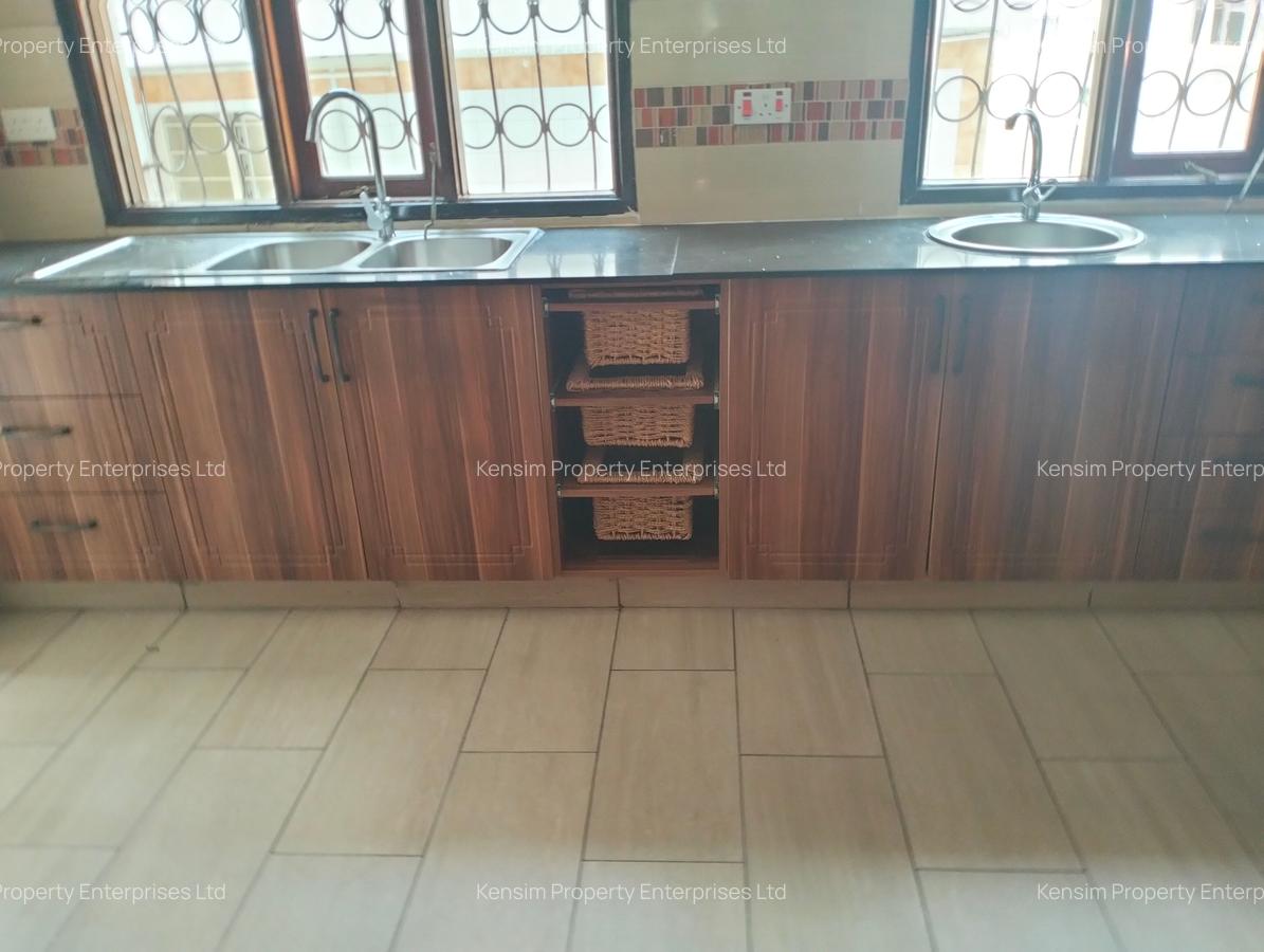 4 Bed Townhouse with En Suite in Kilimani - 10