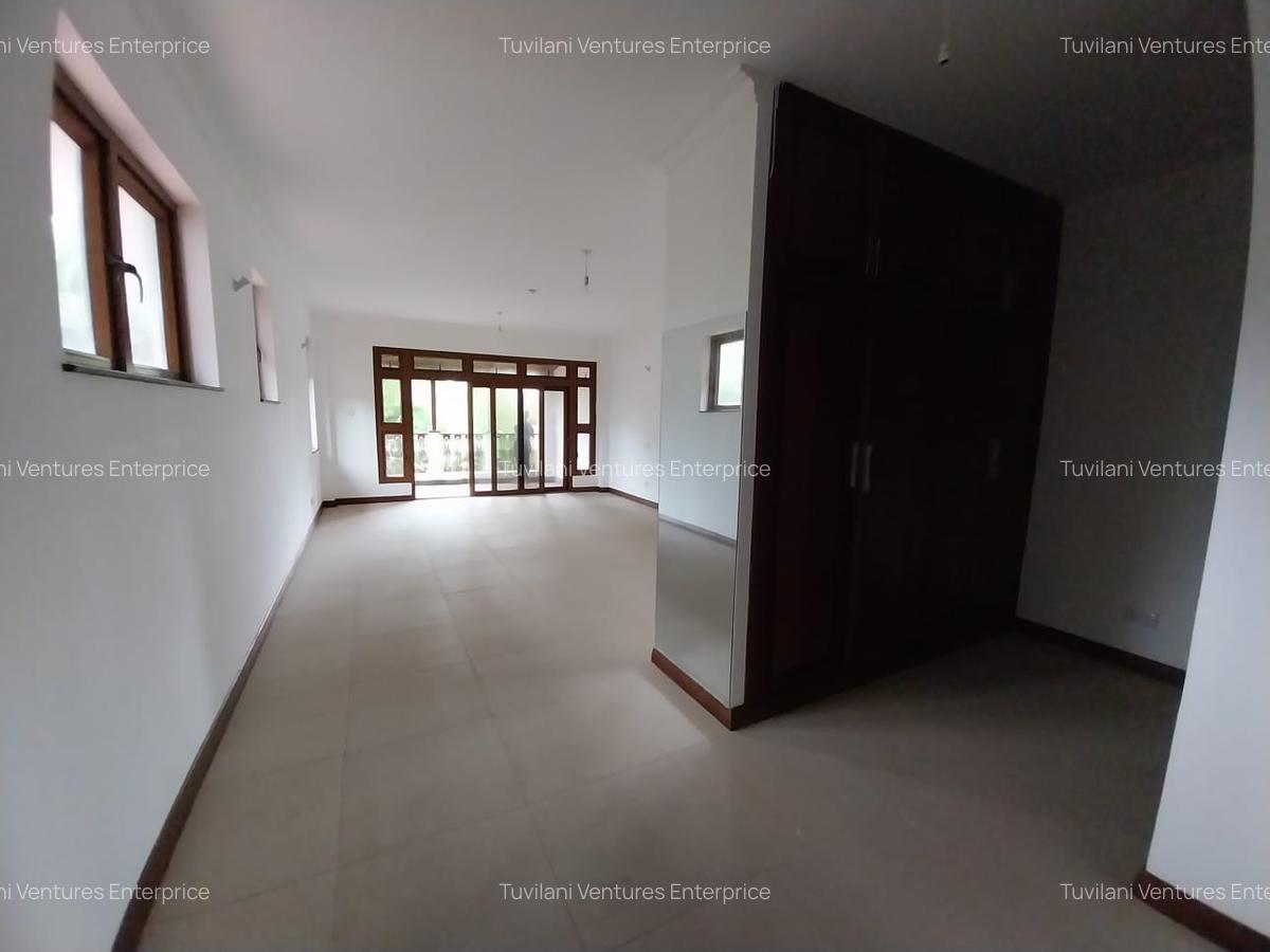 4 Bed Villa with En Suite at Nyali Mombasa - 10