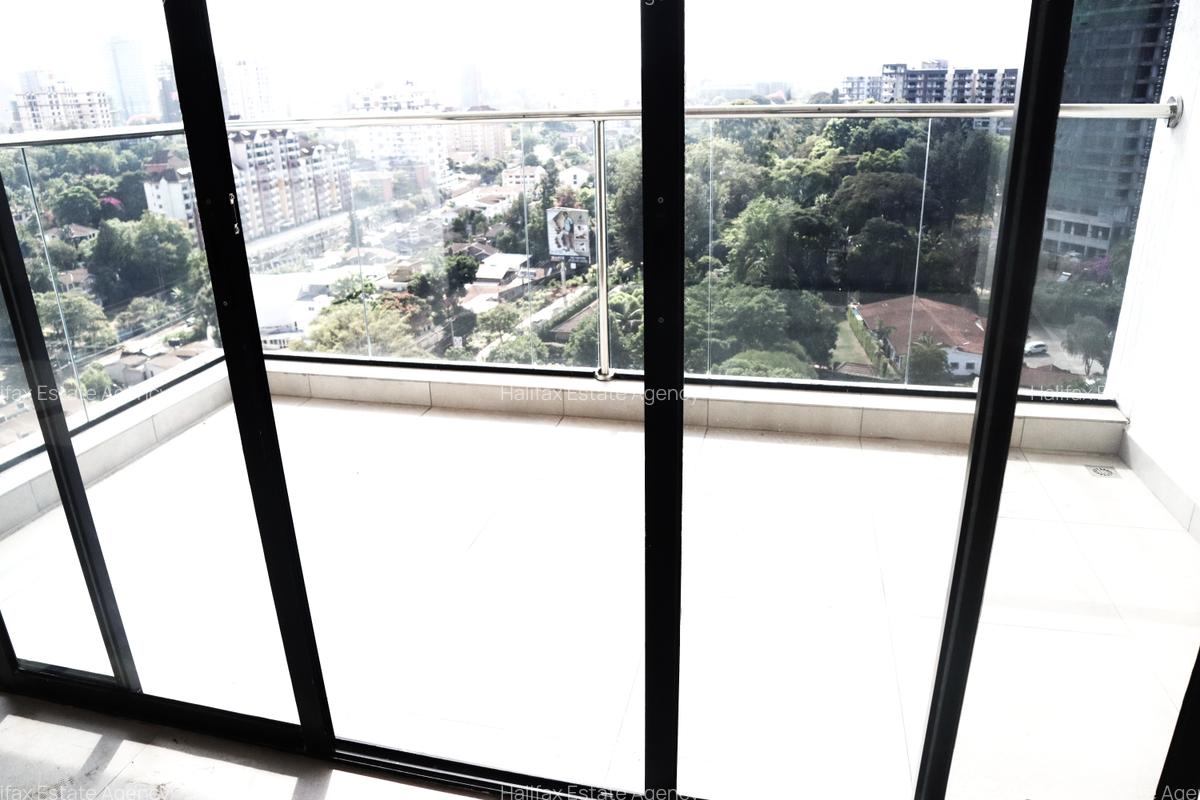 Serviced 3 Bed Apartment with En Suite in Westlands Area - 16