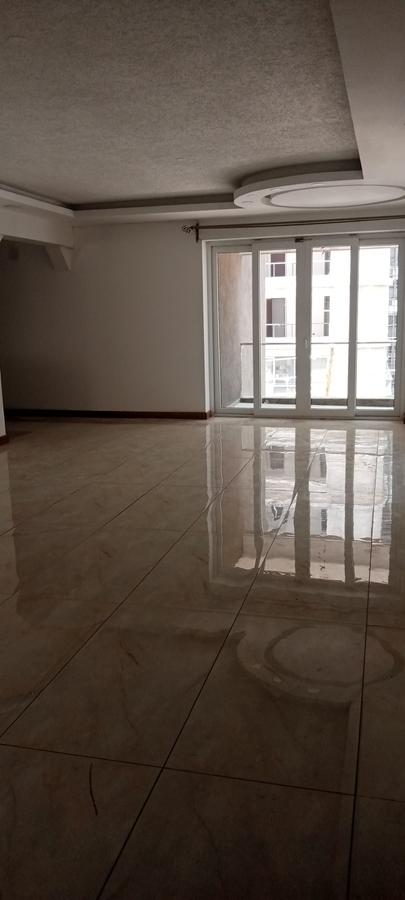 4 Bed Apartment with En Suite in General Mathenge - 11