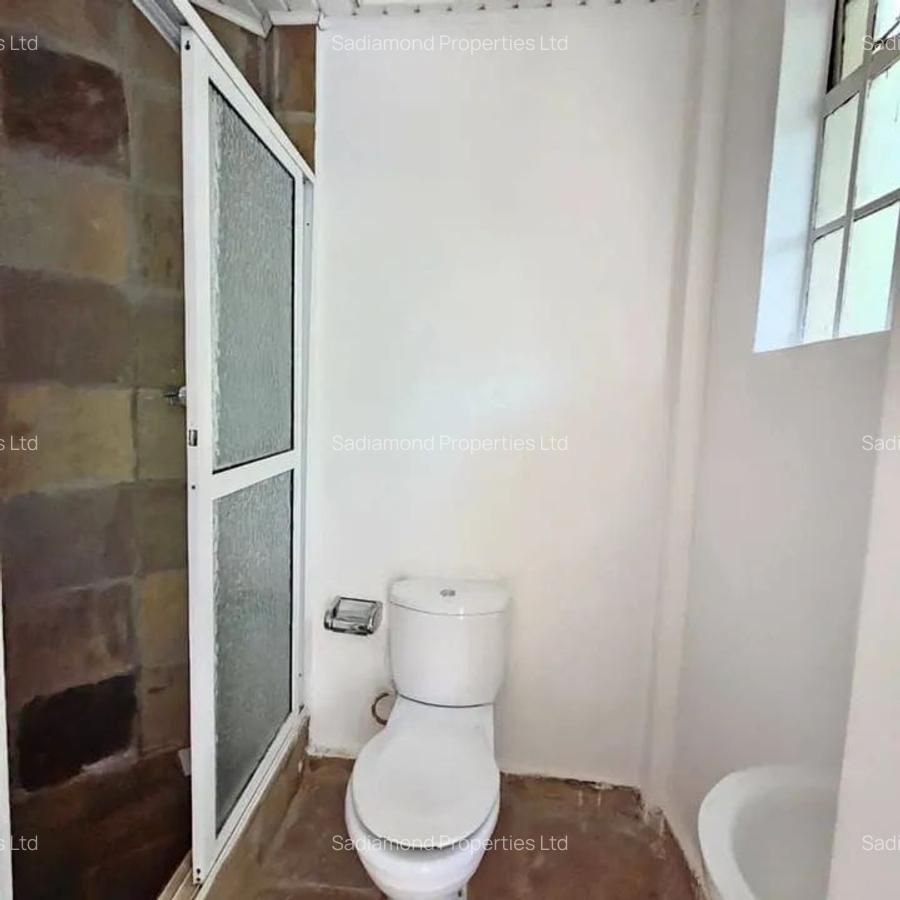 4 Bed Townhouse with En Suite in Spring Valley - 5