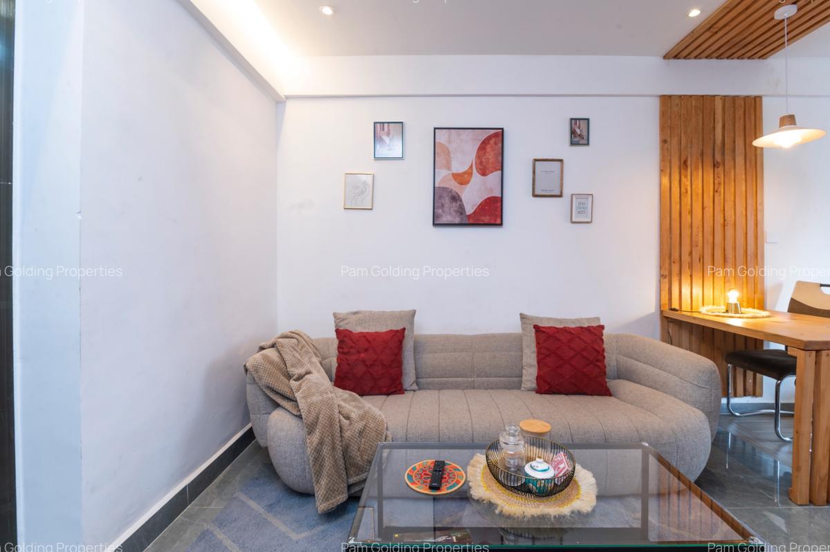 Furnished 1 Bed Apartment with En Suite in Riverside - 8