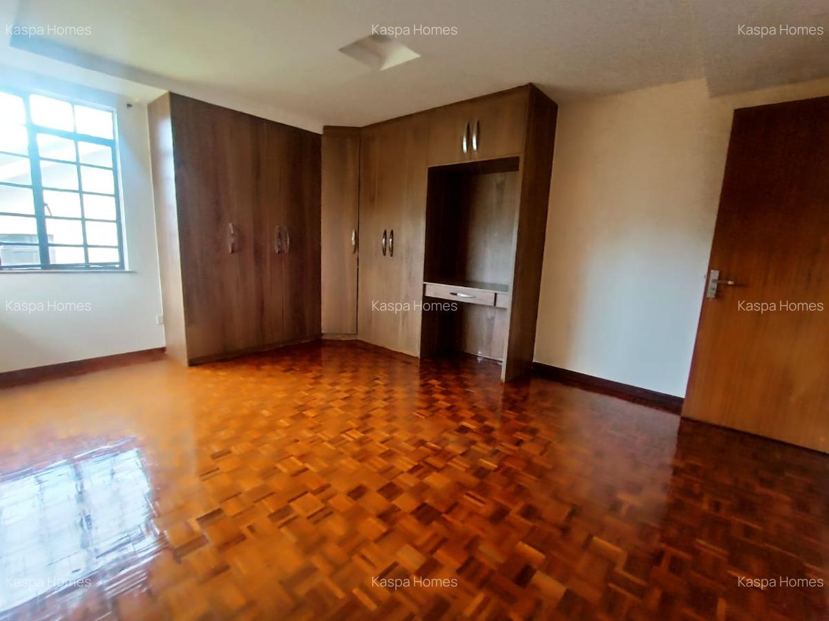 4 Bed Townhouse with En Suite in Kitisuru - 8