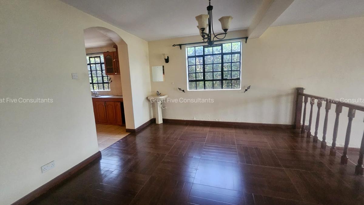 5 Bed Villa with En Suite in Runda - 4