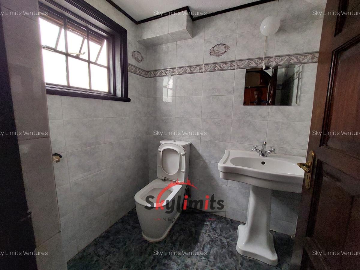 4 Bed Townhouse with En Suite in Riverside - 18