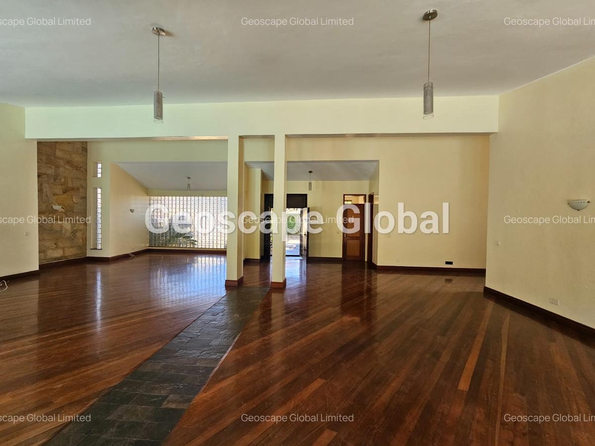 4 Bed House with En Suite in Runda - 15