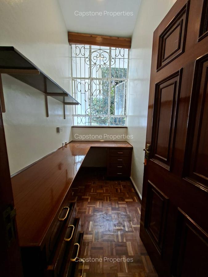 5 Bed House with En Suite in Nyari - 18