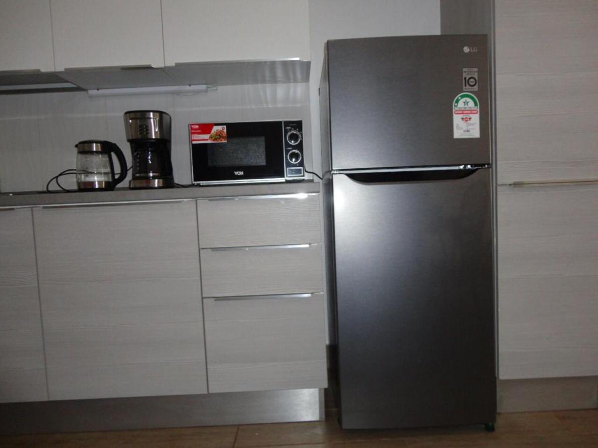 Serviced 2 Bed Apartment with En Suite in Westlands Area - 10