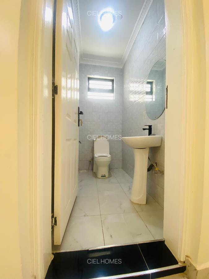 4 Bed Villa with En Suite at Eastern Bypass - 11