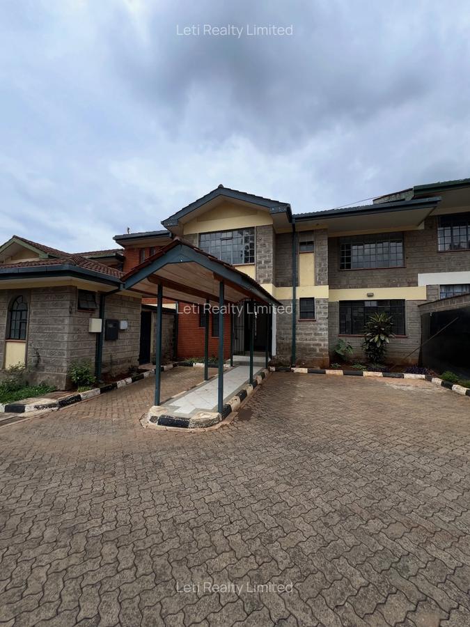 4 Bed Townhouse with En Suite in Lavington - 1