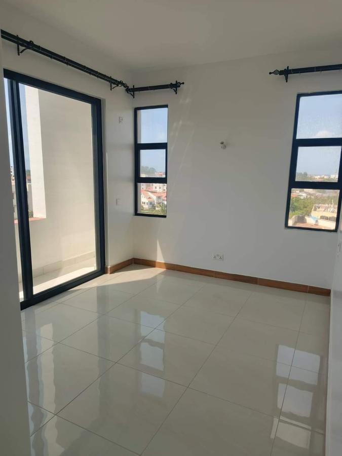 3 Bed Apartment with En Suite at Cement Road - 4