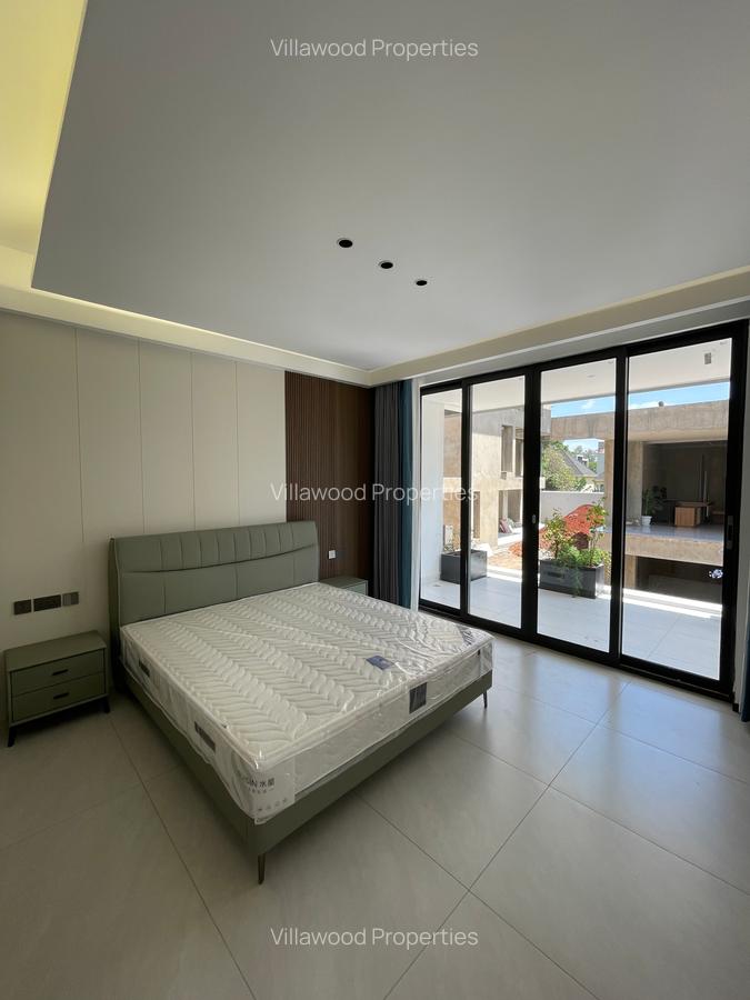 5 Bed Villa with En Suite in Lavington - 12