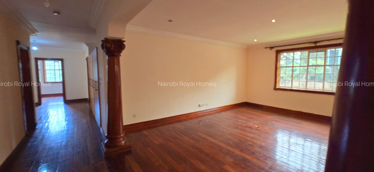 5 Bed Townhouse with En Suite at Lavington Green - 11