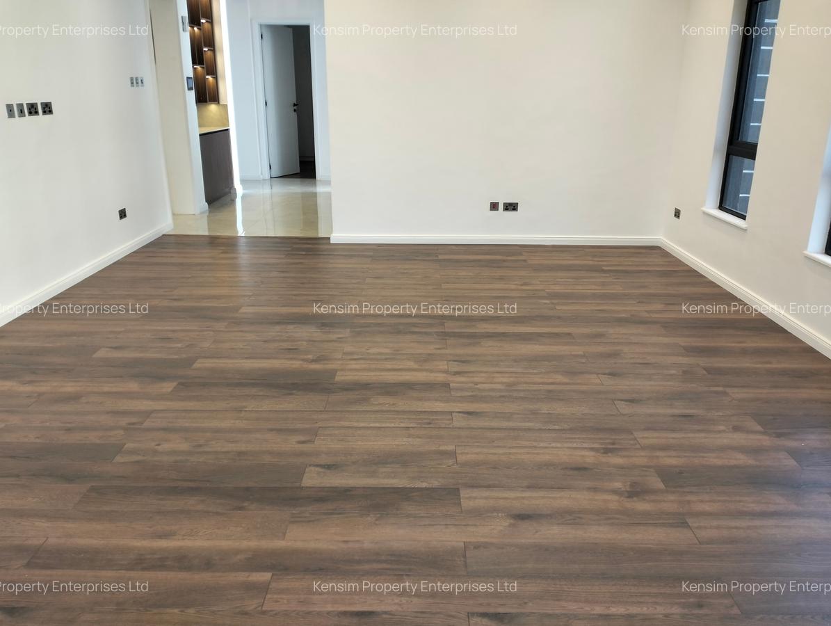 5 Bed Townhouse with En Suite in Lavington - 12